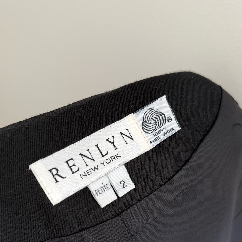 Vintage RENLYN NY Classic Wool Bkack Blend Blazer Jacket-made in USA size 2-4 - Picture 4 of 9